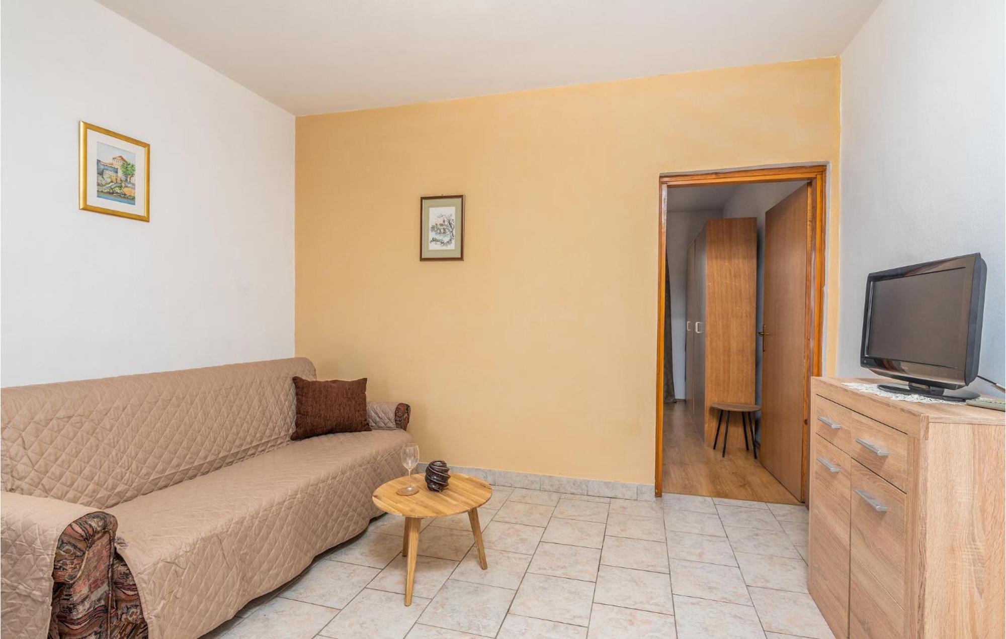 Gorgeous Apartment In Krk With Wifi Krk Town Eksteriør bilde